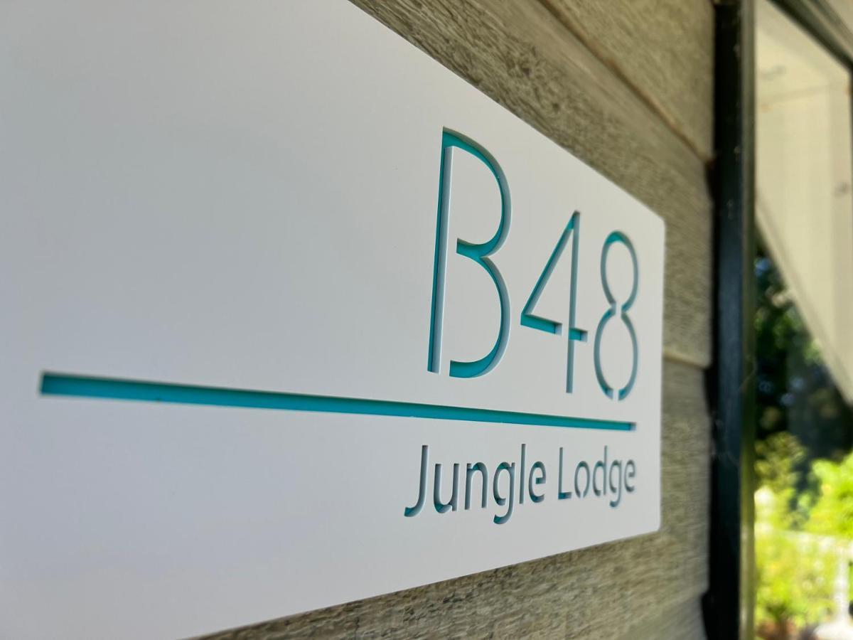 Jungle Lodge Lymington Buitenkant foto