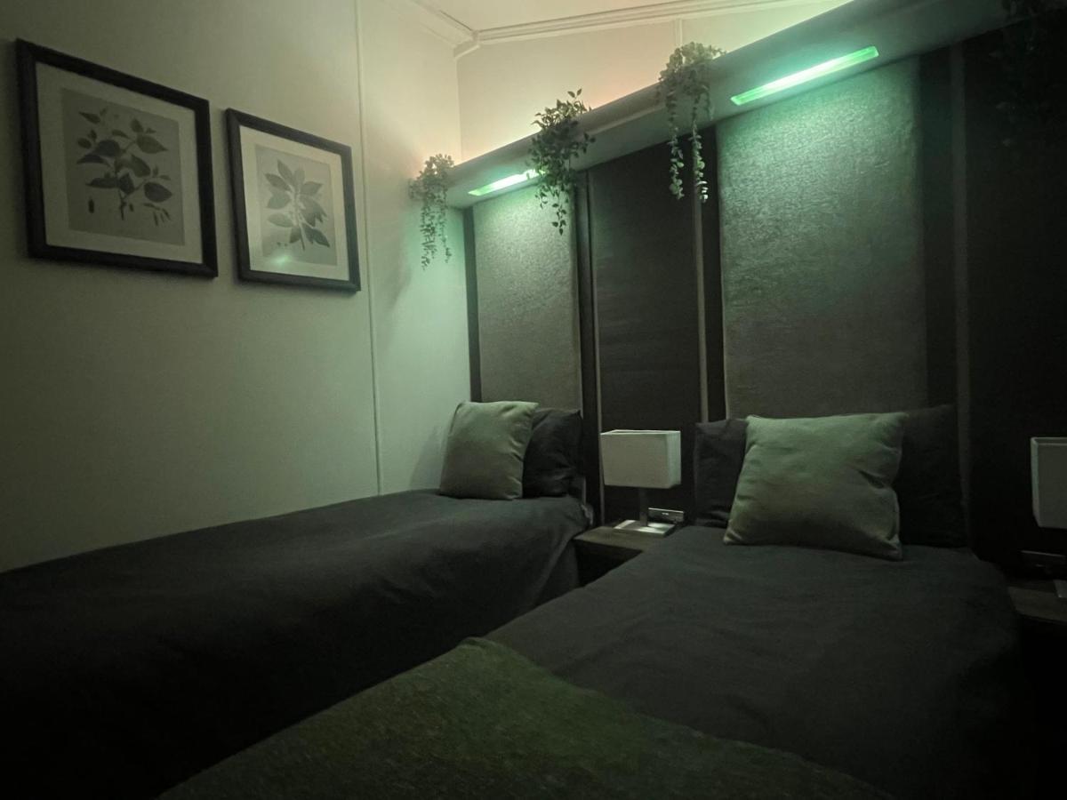 Jungle Lodge Lymington Buitenkant foto